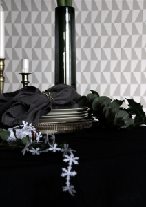 Christmas table / heidihallingstad.com