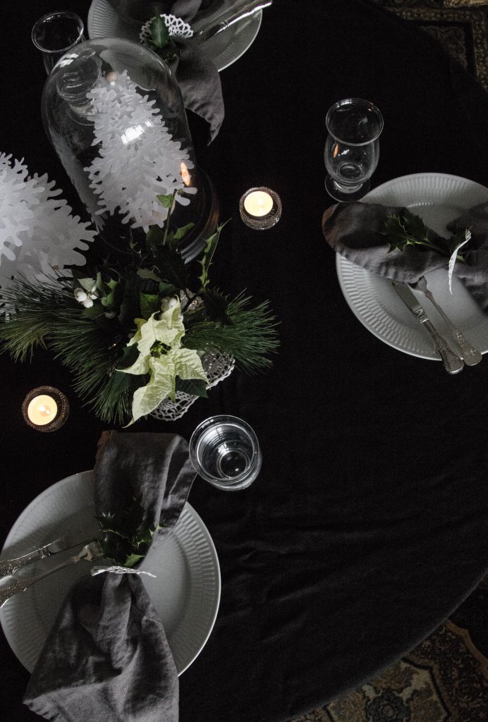  Christmas table // heidihallingstad.com